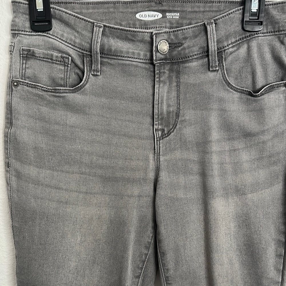 Old Navy Gray Skinny Jeans with Washed Appearance
